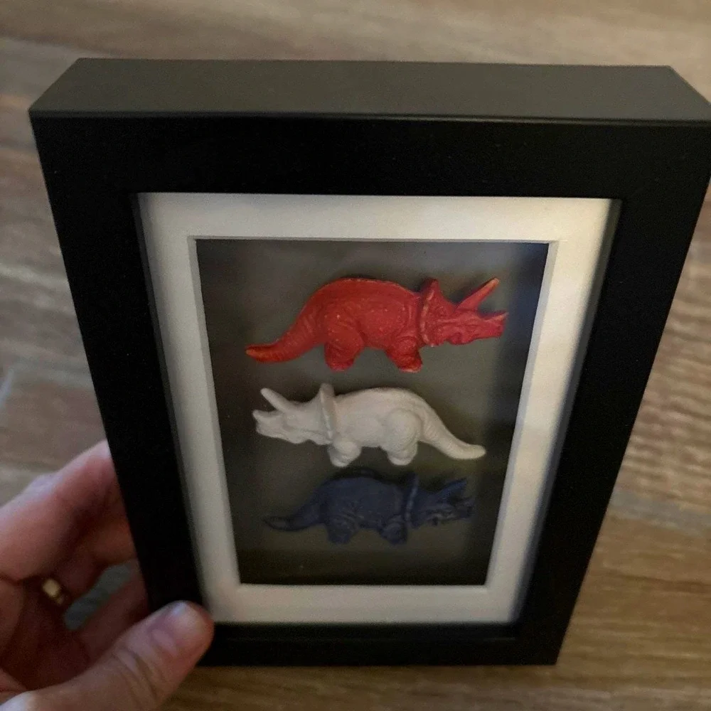 Handmade Ceramic Dinosaur In Shadow‎ Box Triceratops Red/white/blue